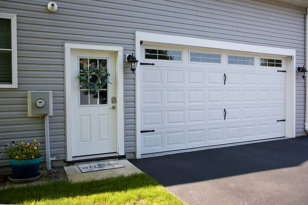24/7 Emergency Garage Door Panel Replacement experts in Lofall, WA